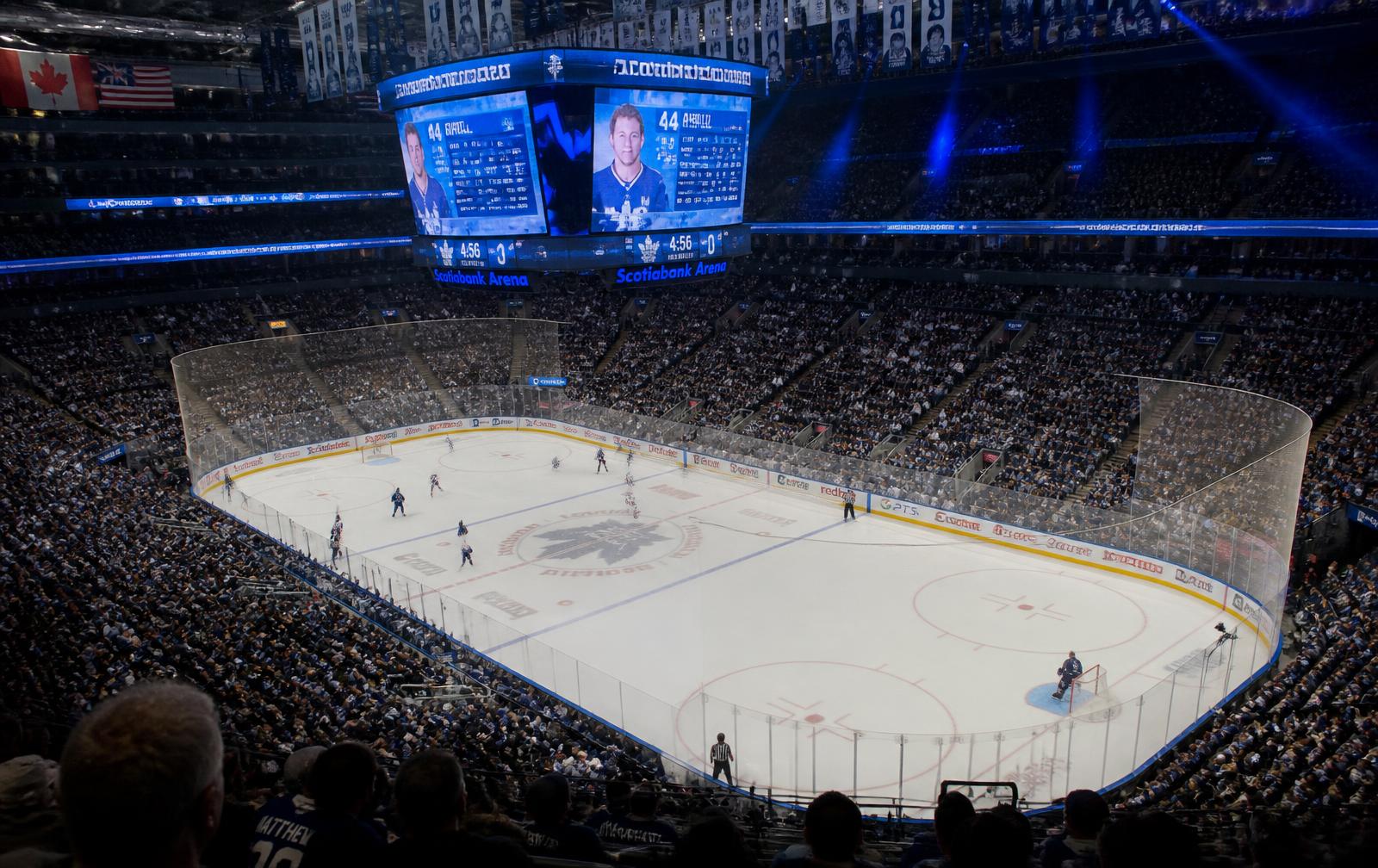 Benchmark International Arena on game day